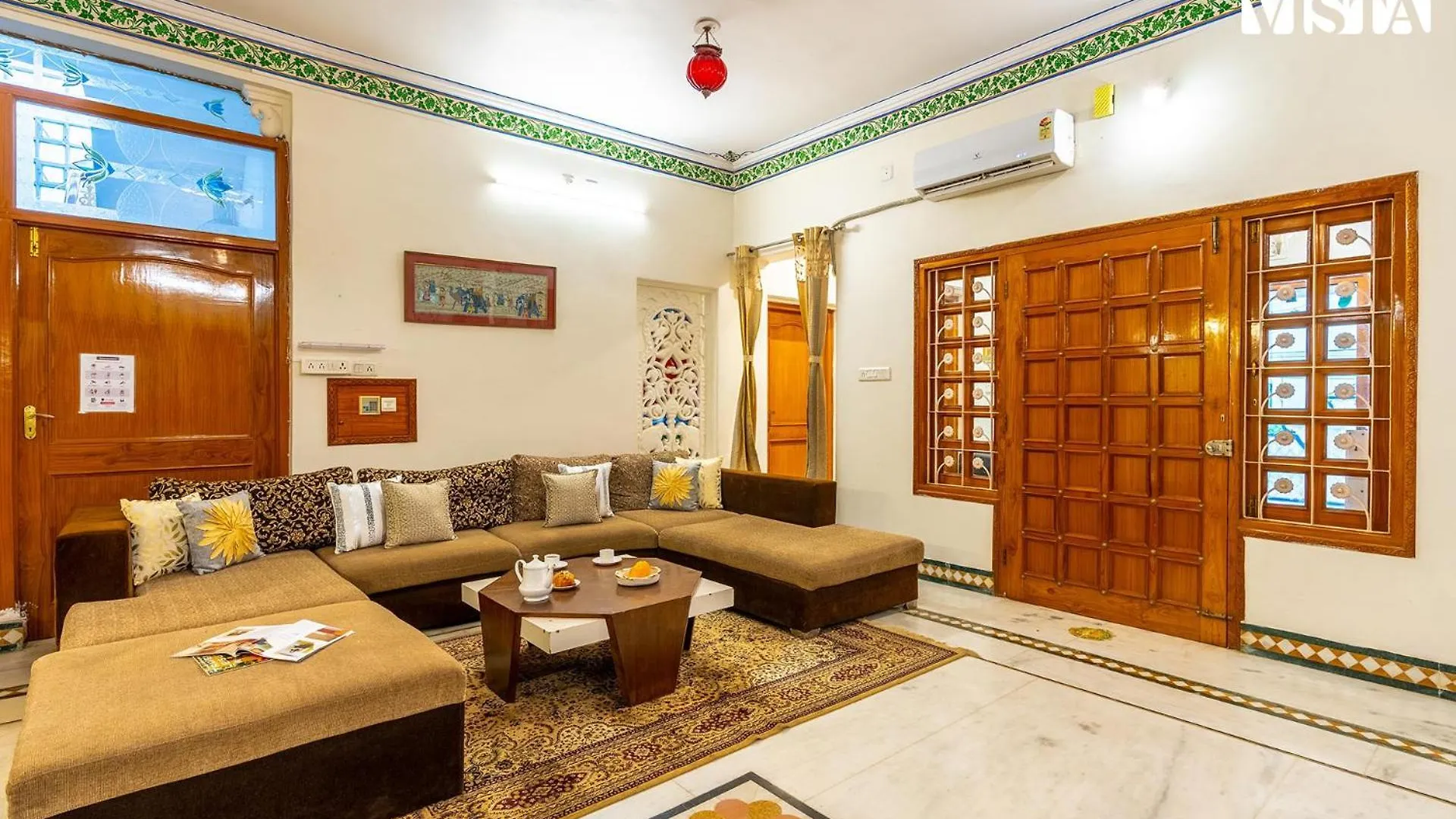 Udaikot By Stayvista: Heritage Hill-View Villa with Terrace & Games Udaipur